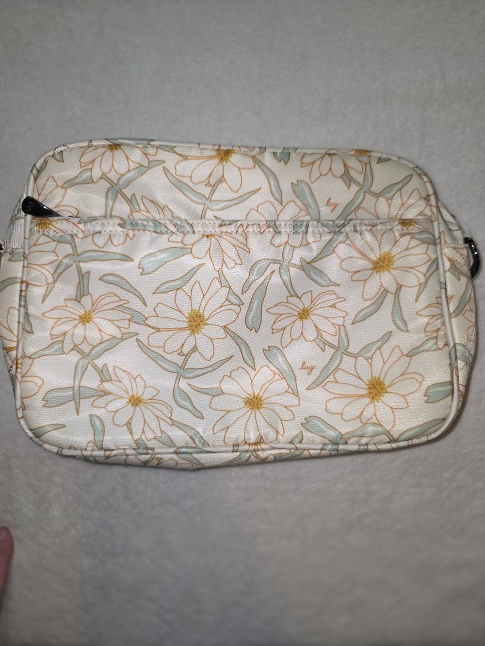 Lug Daisy Quilted Crossbody Bag - Cream Floral - Picture 2 of 5